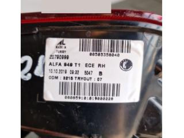 bontott ALFA ROMEO STELVIO Jobb Külső Hátsó Lámpa