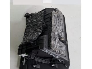 bontott ALFA ROMEO STELVIO Kesztyűtartó