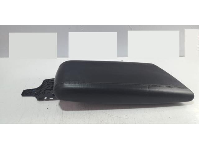 bontott ALFA ROMEO STELVIO Könyöklő