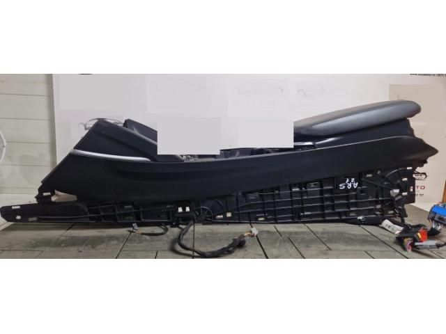 bontott ALFA ROMEO STELVIO Könyöklő