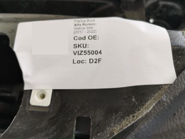 bontott ALFA ROMEO STELVIO Műszerfal Héj