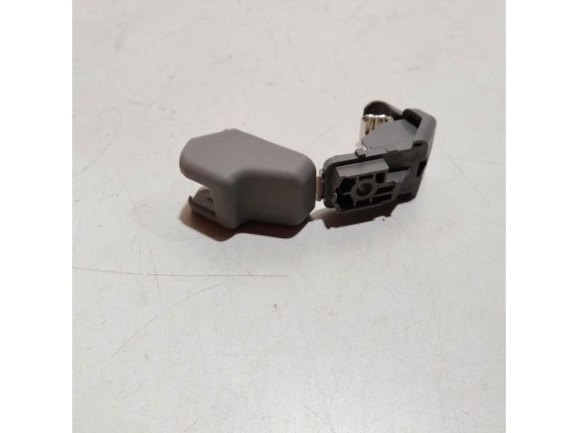 bontott ALFA ROMEO STELVIO Napellenző Tartó (Pozíciófüggetlen)