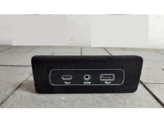 bontott ALFA ROMEO STELVIO USB HUB