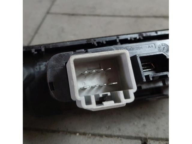 bontott ALFA ROMEO STELVIO USB HUB