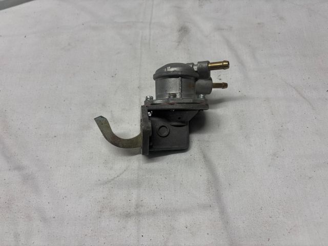 bontott AUDI 100 Üzemanyag Szivattyú