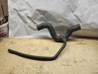 bontott AUDI 100 Vízcső