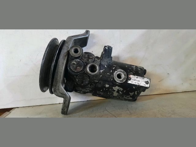 bontott AUDI 100 Kormányszervó Motor (Hidraulikus)