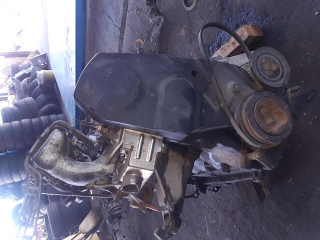 bontott AUDI 100 Motor (Fűzött blokk hengerfejjel)