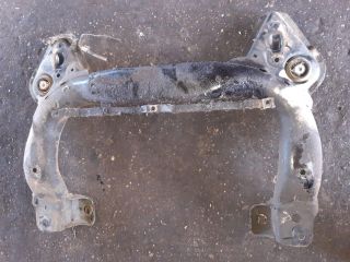 bontott AUDI 100 Első Bölcső