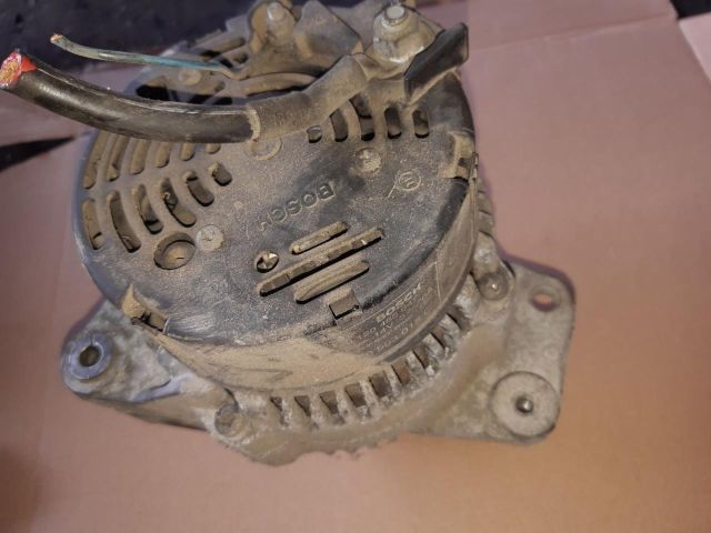 bontott AUDI 100 Generátor
