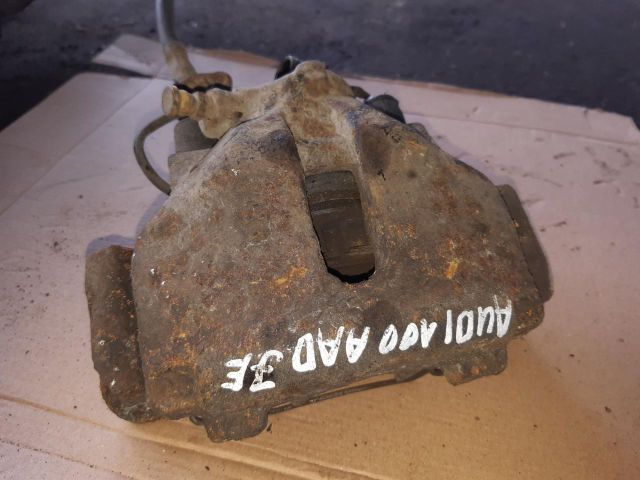 bontott AUDI 100 Jobb első Féknyereg Munkahengerrel