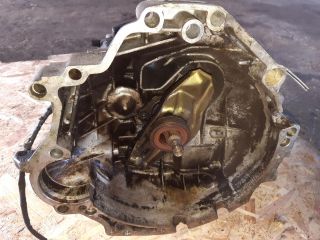 bontott AUDI 100 Váltó (Mechanikus)