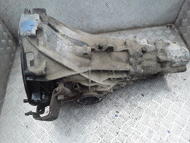 bontott AUDI 100 Váltó (Mechanikus)