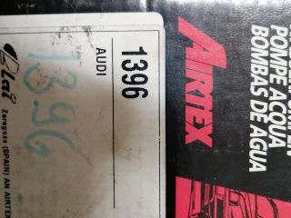 bontott AUDI 100 Vízpumpa