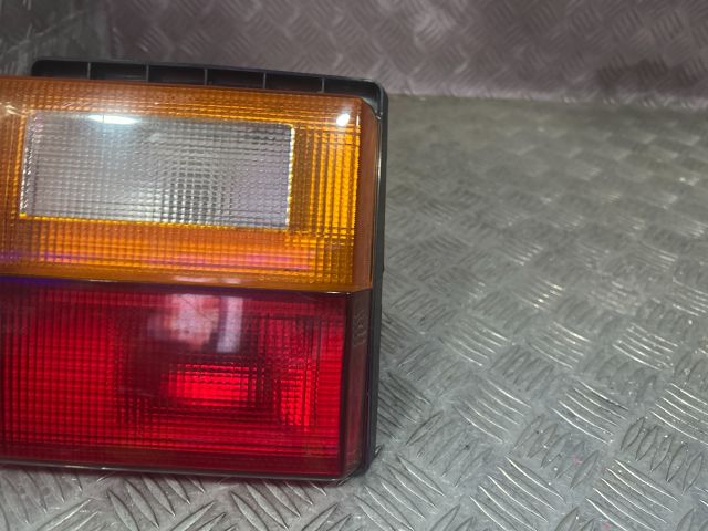 bontott AUDI 100 Bal Belső Hátsó Lámpa