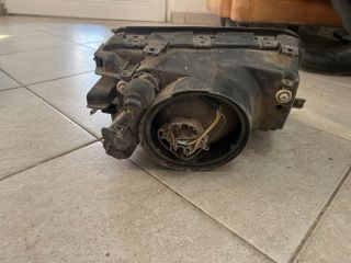 bontott AUDI 100 Bal Fényszóró