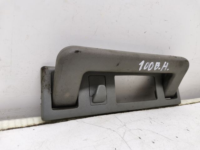 bontott AUDI 100 Bal hátsó Kapaszkodó (Felső)