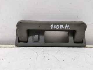 bontott AUDI 100 Bal hátsó Kapaszkodó (Felső)