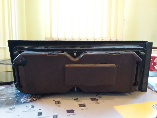 bontott AUDI 100 Bal Hátsó Lámpa