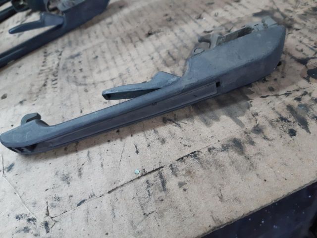 bontott AUDI 100 Bal Külső Kilincs (Pozíciófüggetlen)