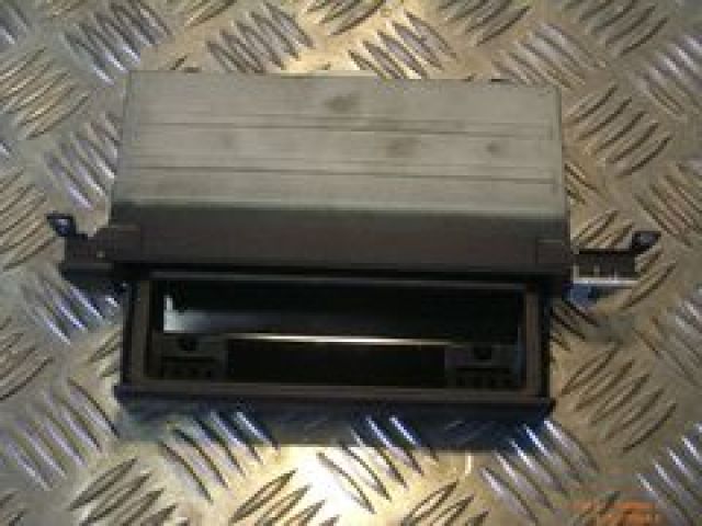 bontott AUDI 100 Első Hamutartó