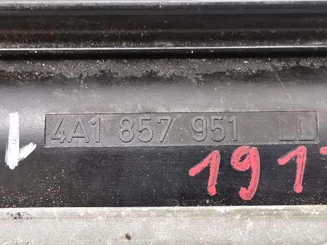 bontott AUDI 100 Első Hamutartó