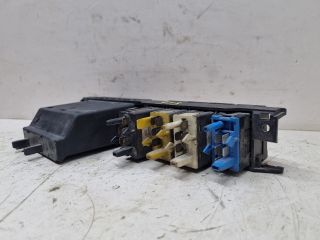 bontott AUDI 100 Első Tároló Rekesz