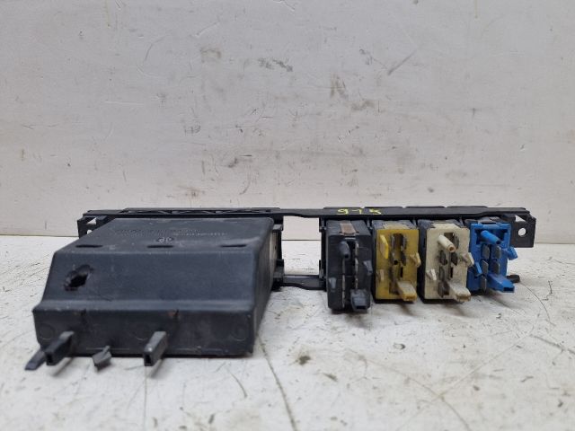 bontott AUDI 100 Első Tároló Rekesz