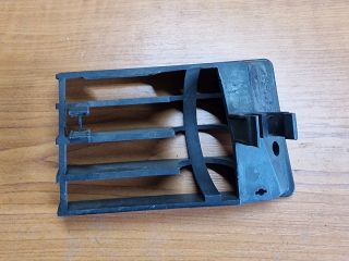 bontott AUDI 100 Első Vonószem Burkolat