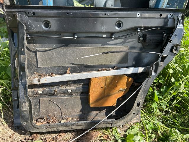 bontott AUDI 100 Jobb első Ajtó (Üres lemez)