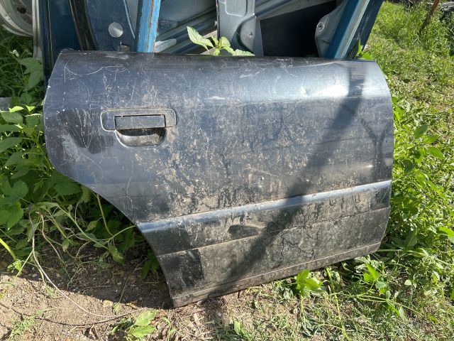 bontott AUDI 100 Jobb első Ajtó (Üres lemez)