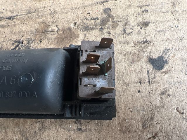 bontott AUDI 100 Jobb első Belső Kilincs