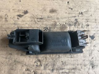 bontott AUDI 100 Jobb első Belső Kilincs