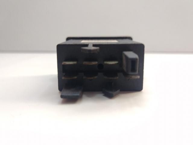 bontott AUDI 100 Vészvillogó Kapcsoló