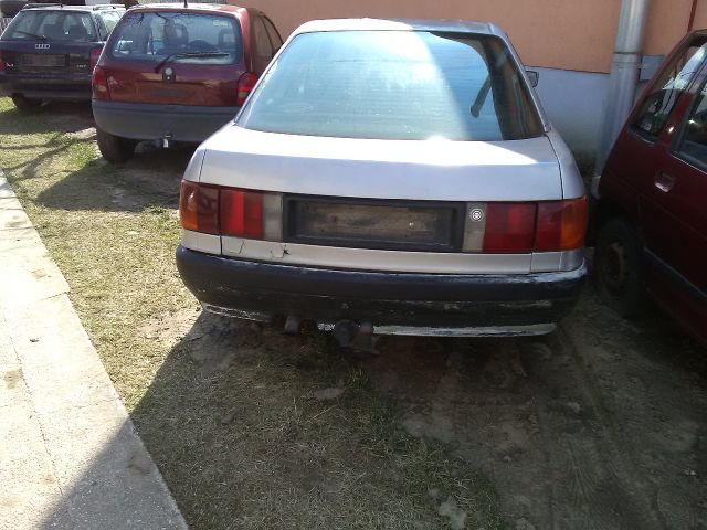 bontott AUDI 80 Bal hátsó Rugó