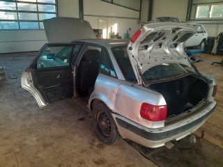 bontott AUDI 80 Nívópálca