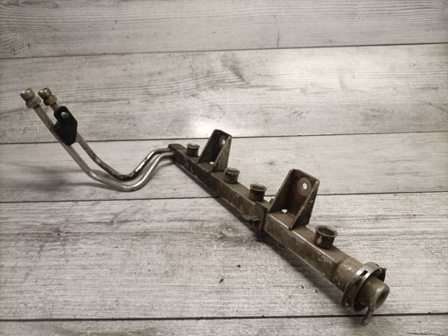 bontott AUDI 80 Porlasztó Sor / Híd