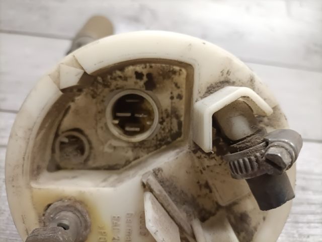 bontott AUDI 80 Üzemanyag Szivattyú