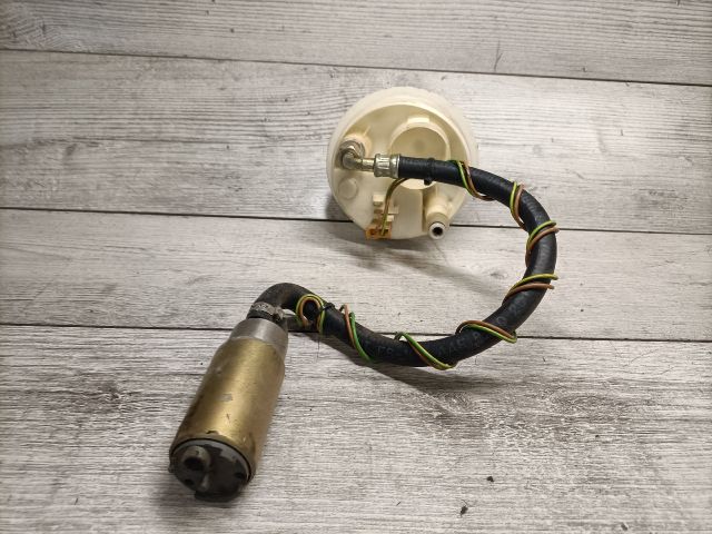 bontott AUDI 80 Üzemanyag Szivattyú