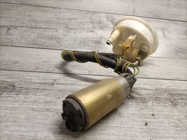 bontott AUDI 80 Üzemanyag Szivattyú