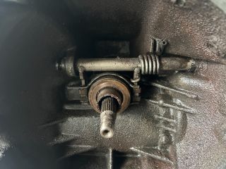 bontott AUDI 80 Váltó (Mechanikus)