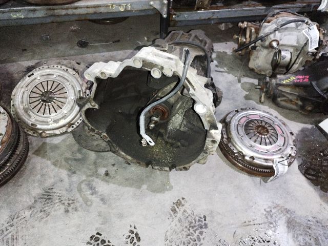 bontott AUDI 80 Váltó (Mechanikus)