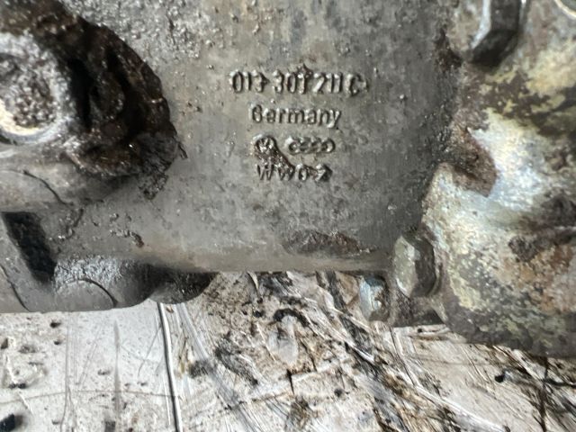 bontott AUDI 80 Váltó (Mechanikus)