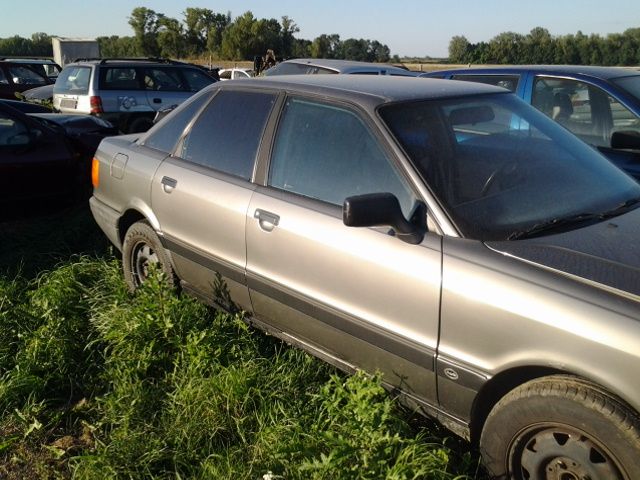 bontott AUDI 80 Első Bölcső