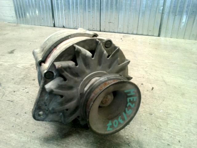 bontott AUDI 80 Generátor