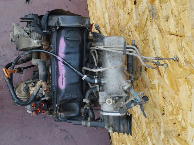 bontott AUDI 80 Motor (Fűzött blokk hengerfejjel)