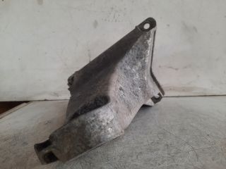 bontott AUDI 80 Motor Tartó Bak (Pozíciófüggetlen)