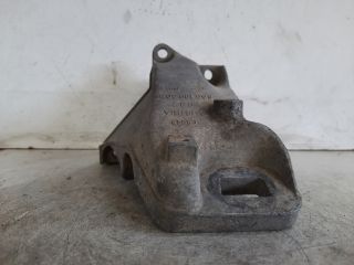 bontott AUDI 80 Motor Tartó Bak (Pozíciófüggetlen)