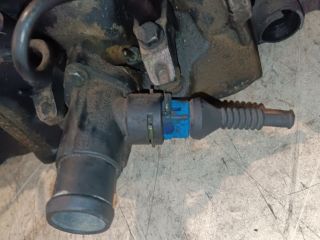 bontott AUDI 80 Termosztátház