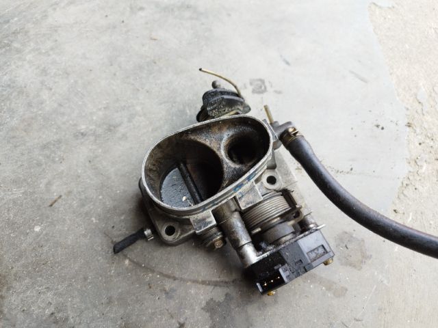 bontott AUDI 80 Fojtószelep (Mechanikus)